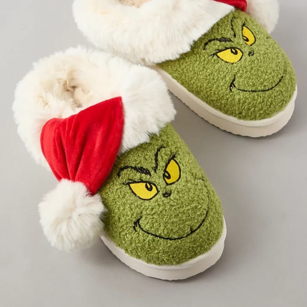 American Eagle 2024 Grinch Slippers size 7 - Picture 2 of 4